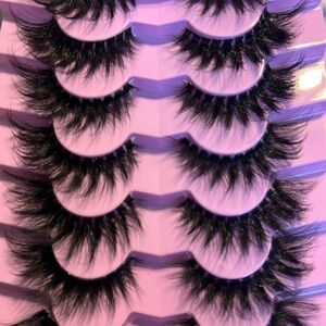 Dramatic Black False Eyelashes Set